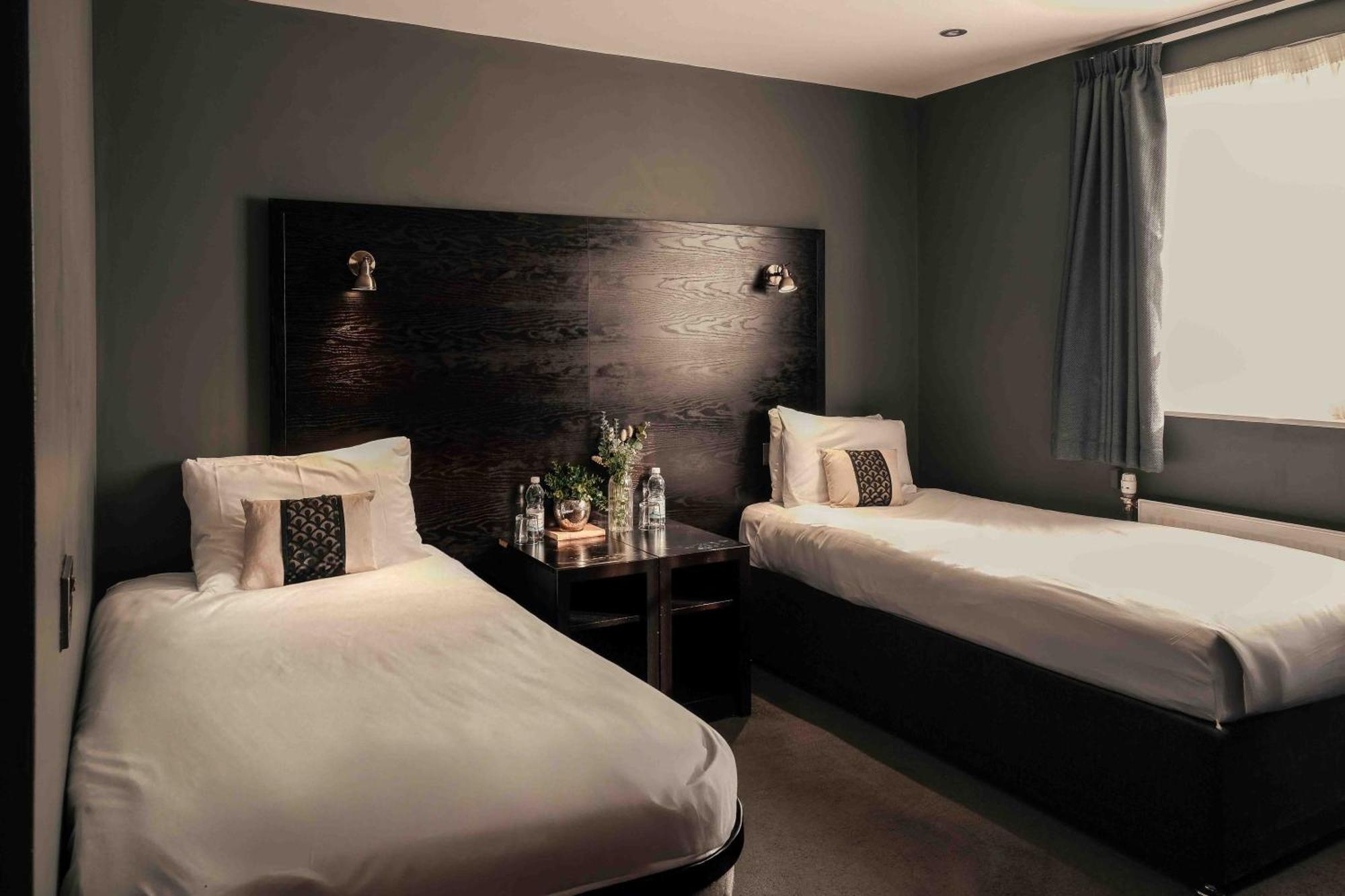 Hotel The Vicarage Holmes Chapel Esterno foto
