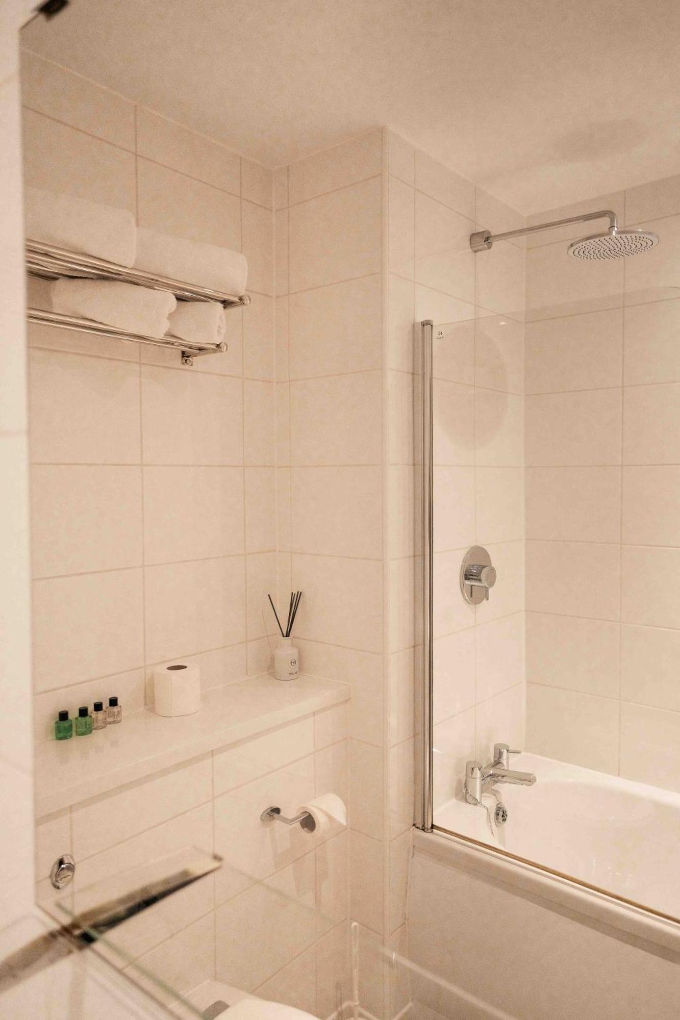 Hotel The Vicarage Holmes Chapel Esterno foto