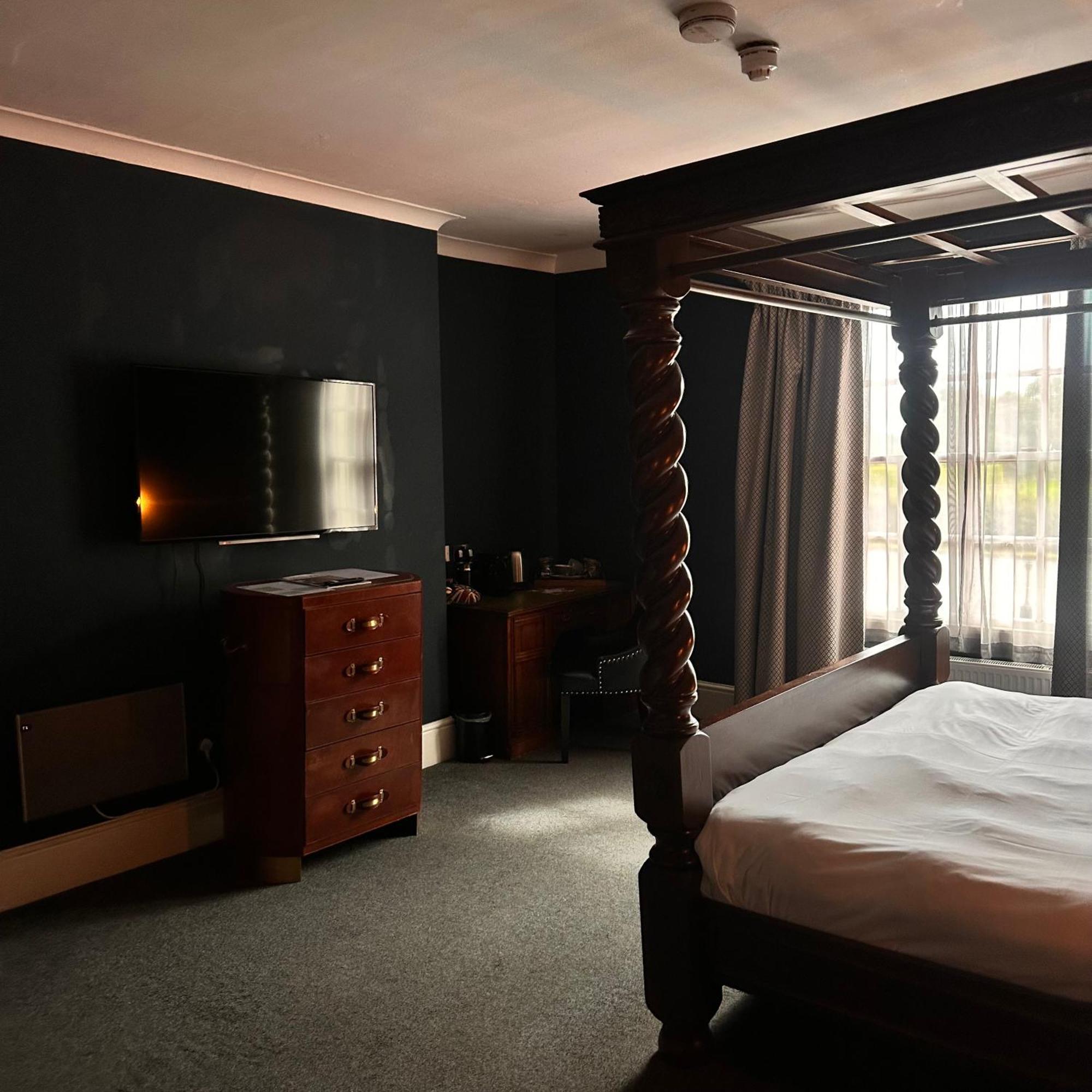 Hotel The Vicarage Holmes Chapel Esterno foto